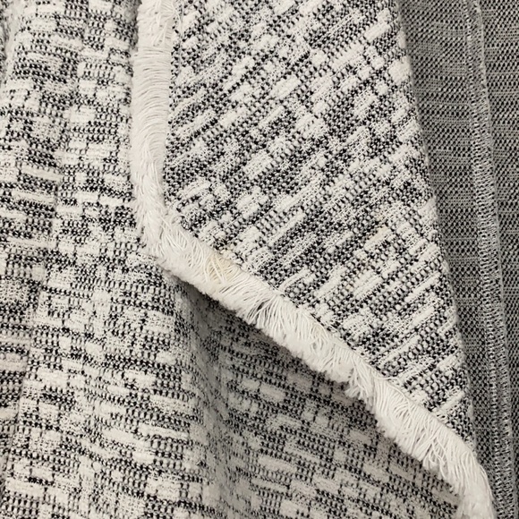 ❤️Host Pick❤️ Club Monaco Belted Blazer - Picture 5 of 13